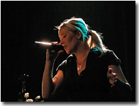 Anke voller Emotionen in Ihrem Element...
